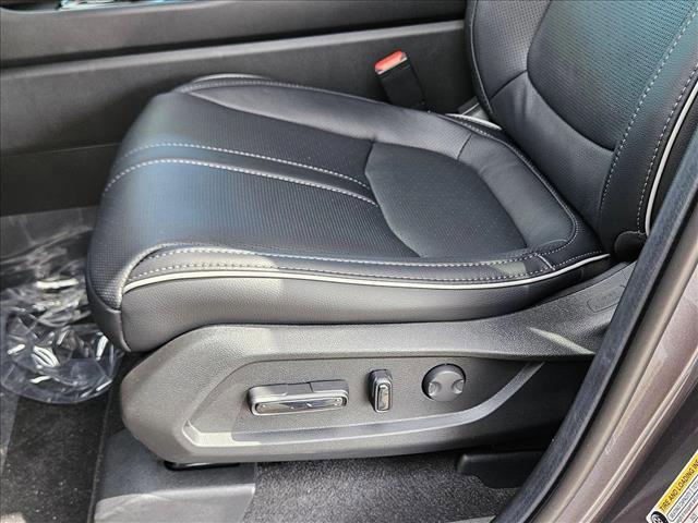 new 2025 Honda Pilot car, priced at $50,322
