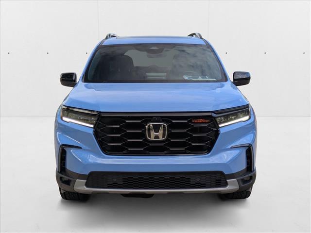 used 2025 Honda Pilot car, priced at $43,495