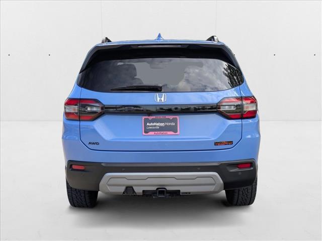 used 2025 Honda Pilot car, priced at $43,495