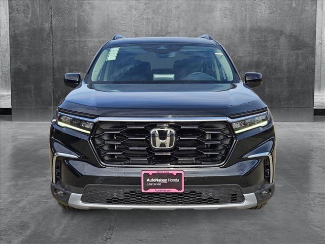 new 2025 Honda Pilot car, priced at $45,392