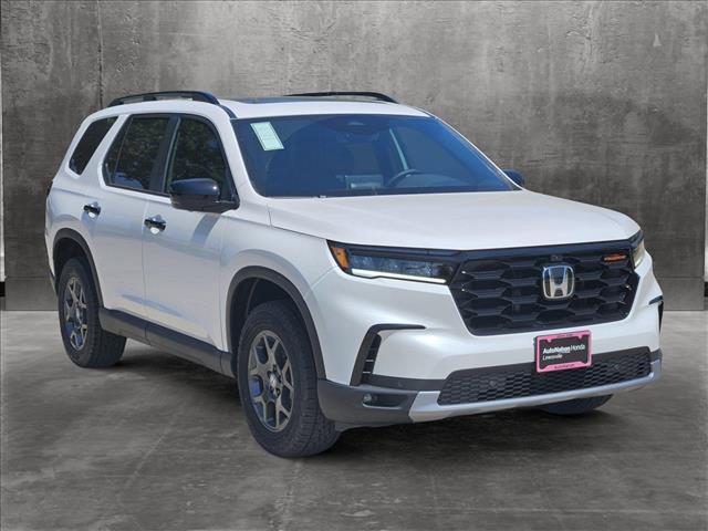 new 2025 Honda Pilot car, priced at $48,728