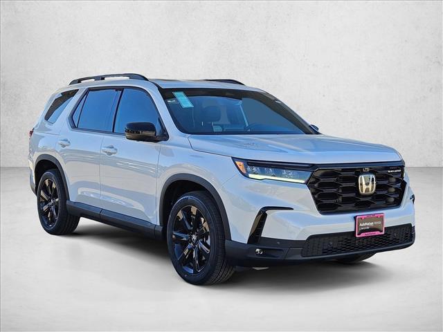 new 2025 Honda Pilot car, priced at $52,126