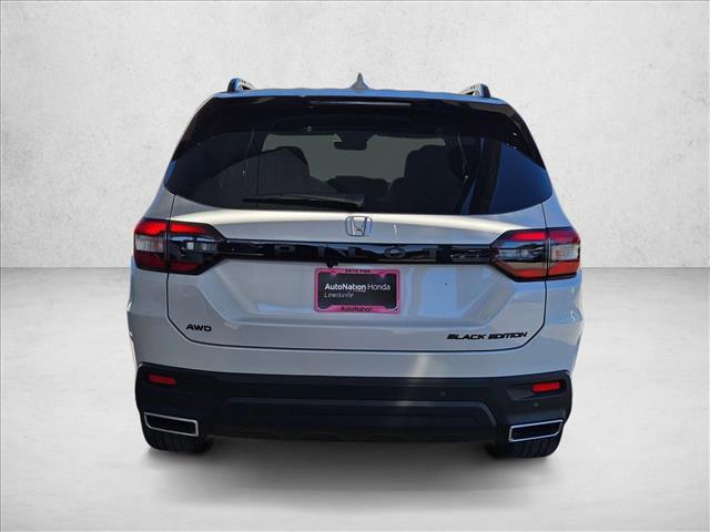 new 2025 Honda Pilot car, priced at $52,126