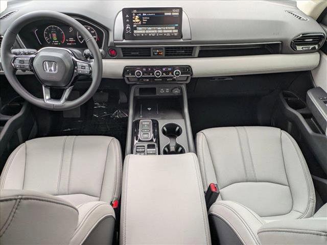 new 2025 Honda Pilot car, priced at $43,715