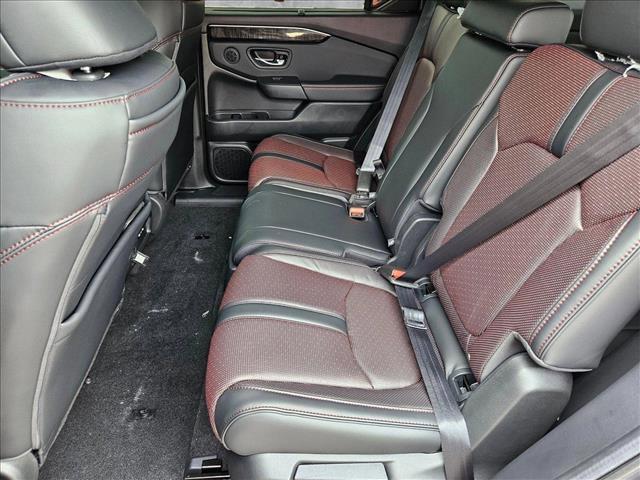 new 2025 Honda Pilot car, priced at $51,654