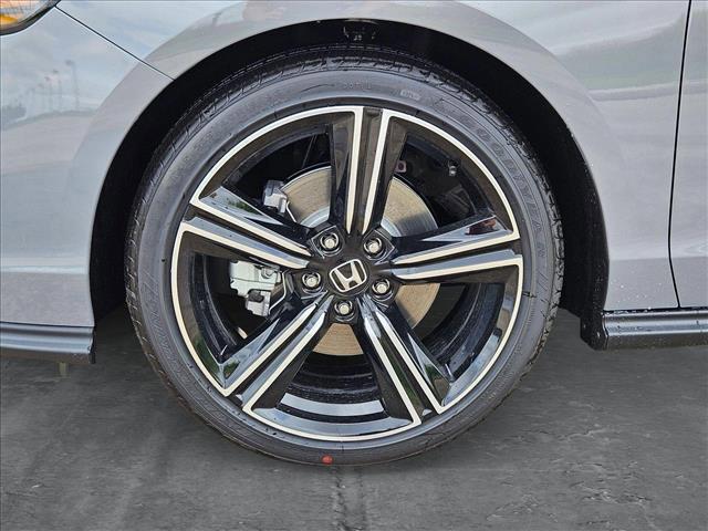 new 2025 Honda Accord Hybrid car, priced at $33,755