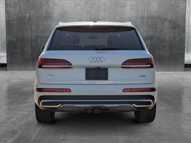 used 2020 Audi Q7 car, priced at $30,495