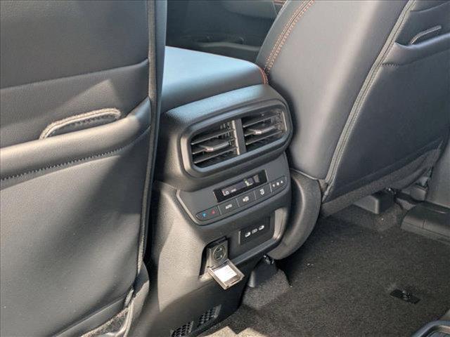 new 2025 Honda Pilot car, priced at $47,932