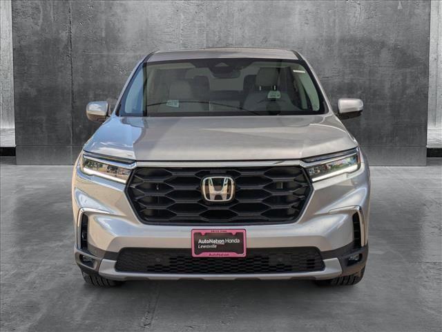 new 2025 Honda Pilot car, priced at $42,353