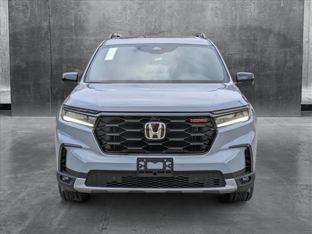 new 2025 Honda Pilot car, priced at $48,259