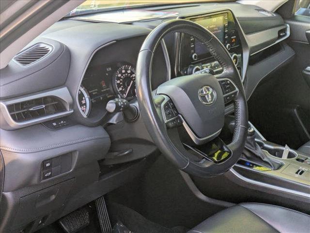 used 2021 Toyota Highlander car, priced at $26,998