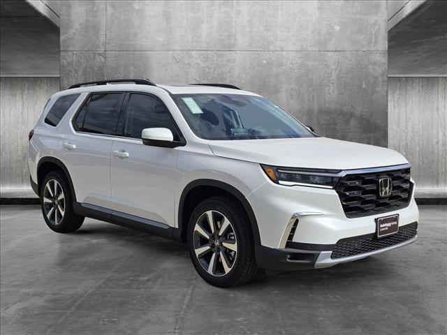 new 2025 Honda Pilot car, priced at $46,014