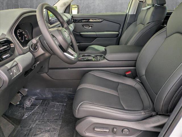 new 2025 Honda Pilot car, priced at $42,780