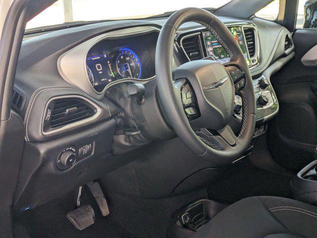 used 2024 Chrysler Pacifica car, priced at $31,995