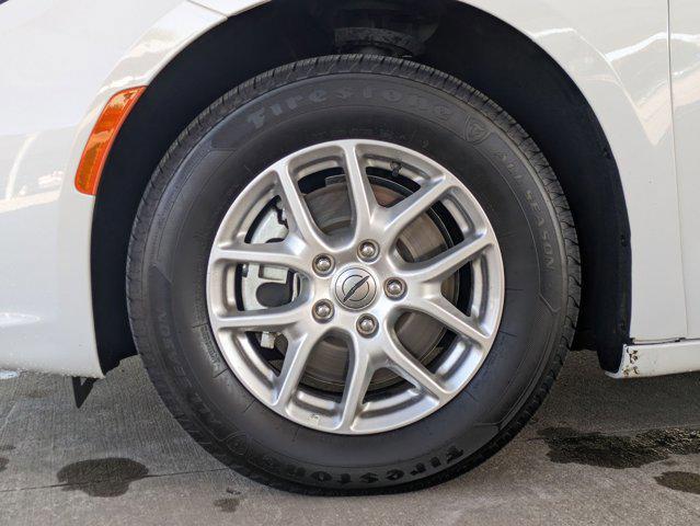 used 2024 Chrysler Pacifica car, priced at $31,995