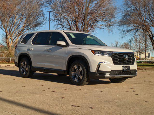 new 2025 Honda Pilot car, priced at $42,975