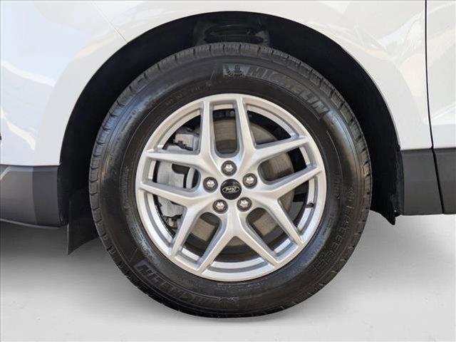 used 2024 Ford Edge car, priced at $24,212