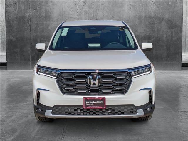 new 2025 Honda Pilot car, priced at $44,945