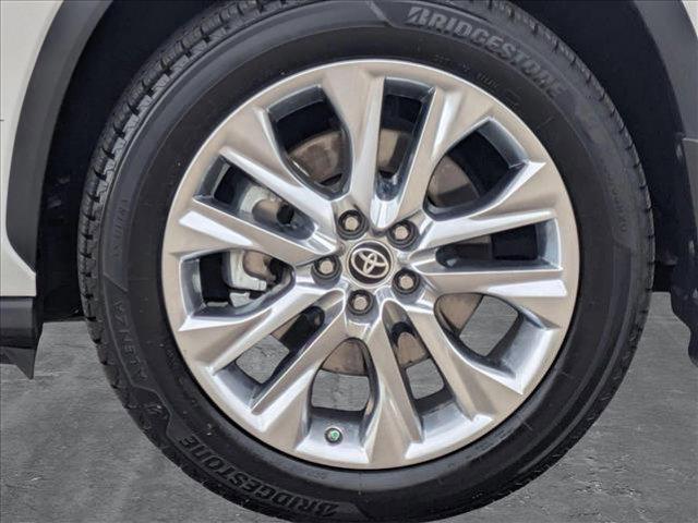 used 2023 Toyota Highlander car, priced at $40,298