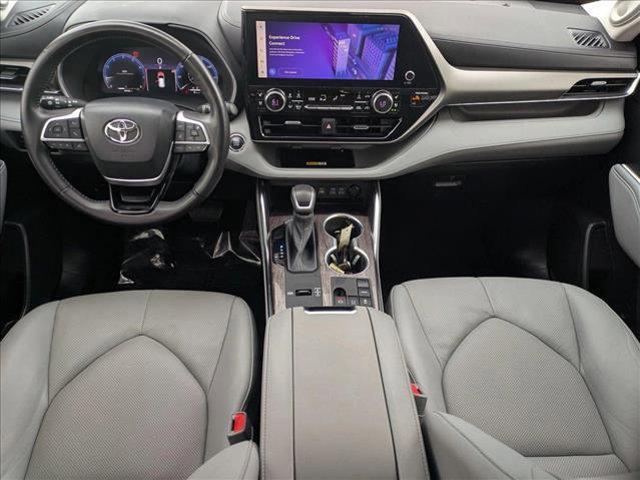 used 2023 Toyota Highlander car, priced at $40,298