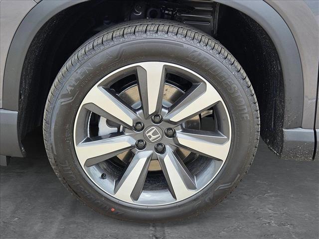 new 2025 Honda Pilot car, priced at $47,331