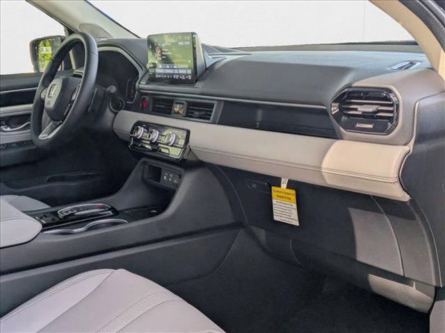 new 2025 Honda Pilot car, priced at $48,839