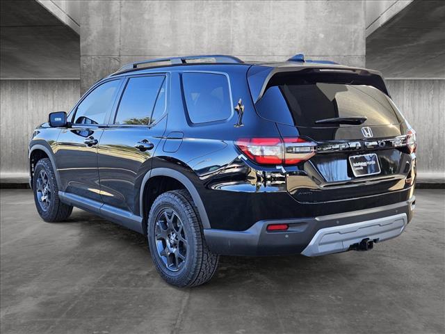 new 2025 Honda Pilot car, priced at $48,082