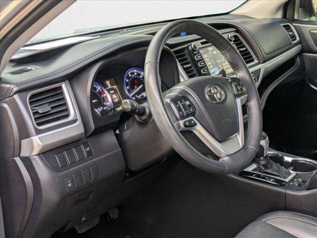 used 2015 Toyota Highlander car, priced at $15,998