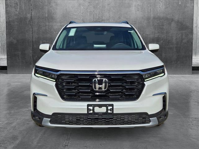 new 2025 Honda Pilot car, priced at $42,725