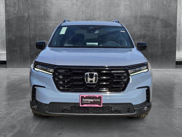 new 2025 Honda Pilot car, priced at $52,081