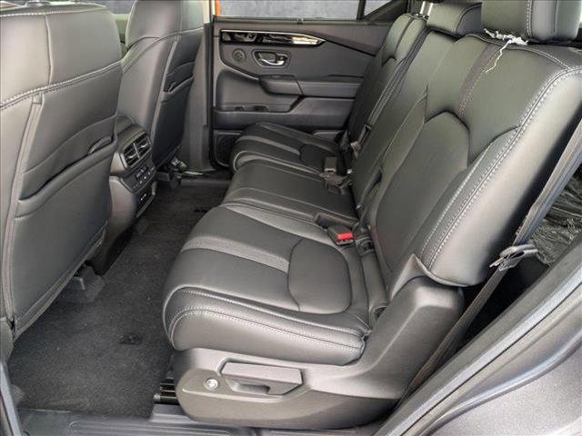 new 2025 Honda Pilot car, priced at $47,331
