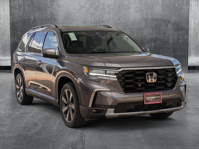 new 2025 Honda Pilot car, priced at $47,331