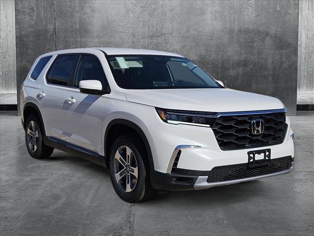 new 2025 Honda Pilot car, priced at $42,975