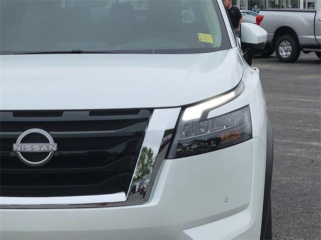 new 2025 Nissan Pathfinder car, priced at $53,935