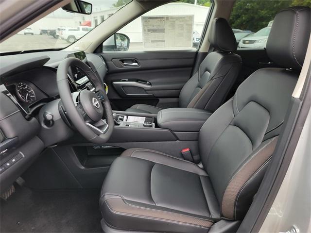 new 2025 Nissan Pathfinder car, priced at $48,039