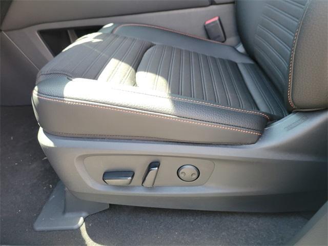 new 2025 Nissan Pathfinder car, priced at $44,678