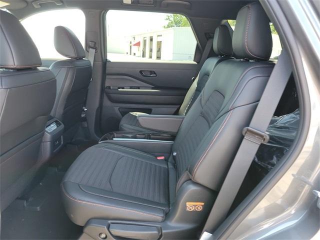 new 2025 Nissan Pathfinder car, priced at $44,678