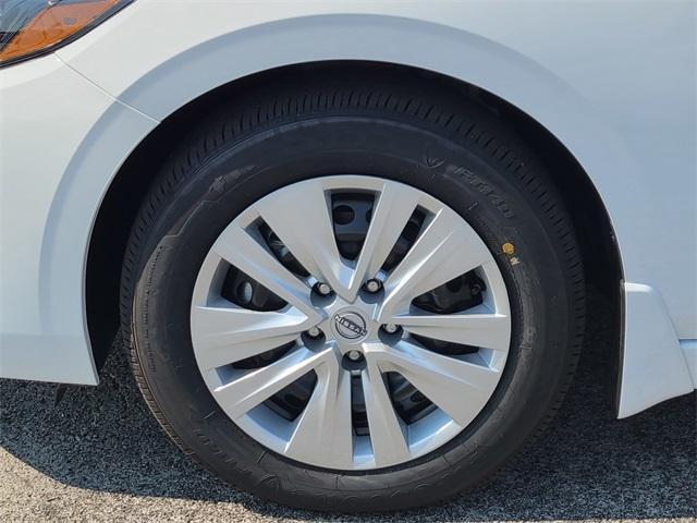 new 2025 Nissan Sentra car, priced at $23,425