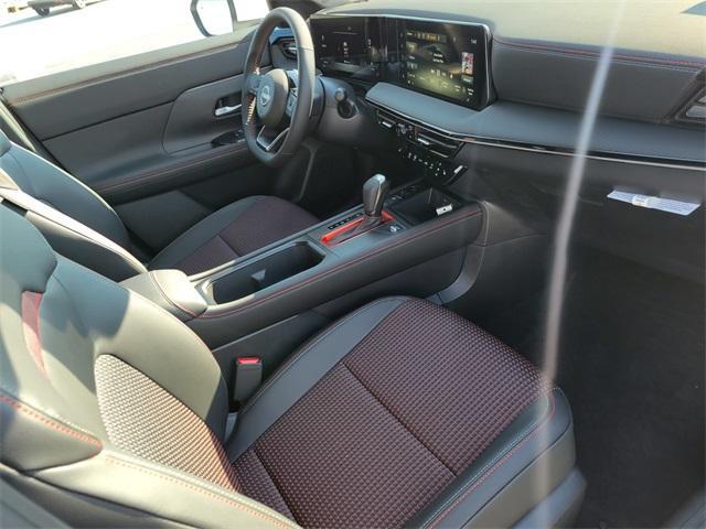 new 2025 Nissan Kicks car, priced at $32,110