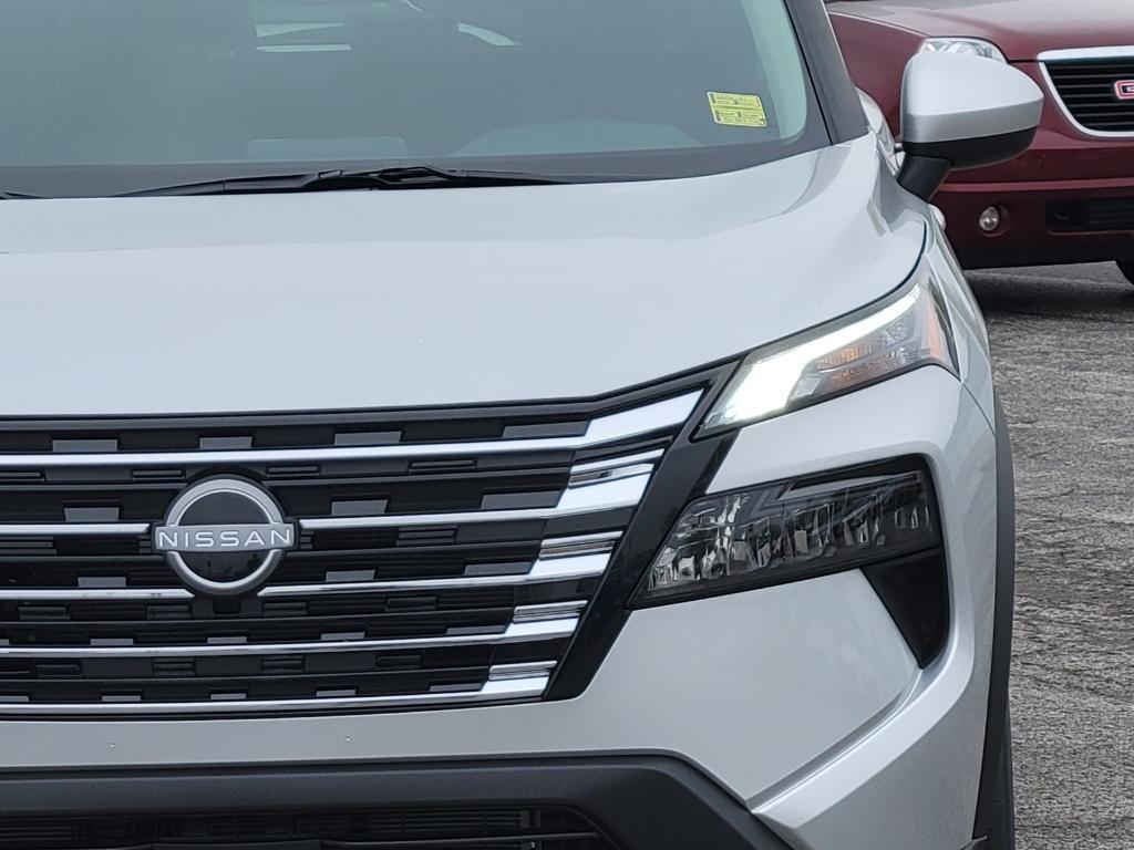 new 2025 Nissan Rogue car, priced at $33,385