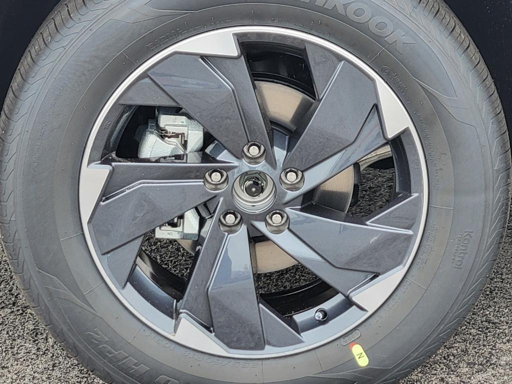 new 2025 Nissan Rogue car, priced at $33,385