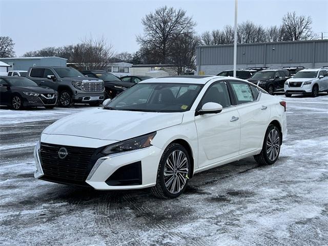 new 2025 Nissan Altima car, priced at $37,695