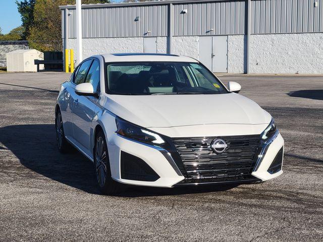 new 2025 Nissan Altima car, priced at $34,476