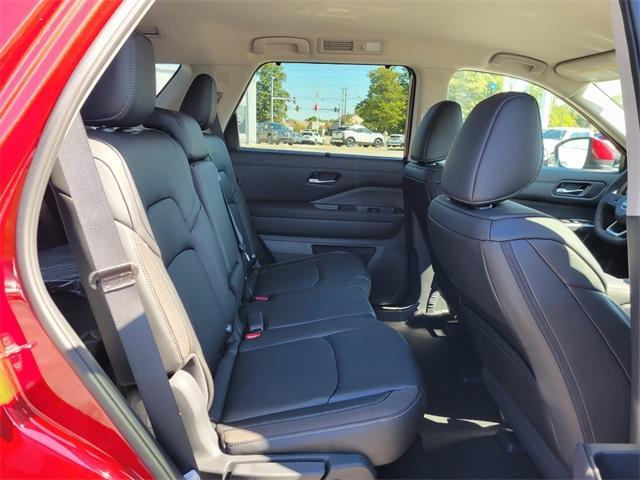 new 2025 Nissan Pathfinder car, priced at $45,988