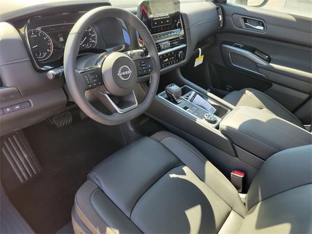 new 2025 Nissan Pathfinder car, priced at $45,988
