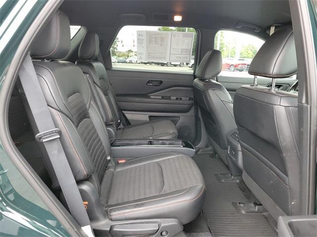 used 2024 Nissan Pathfinder car