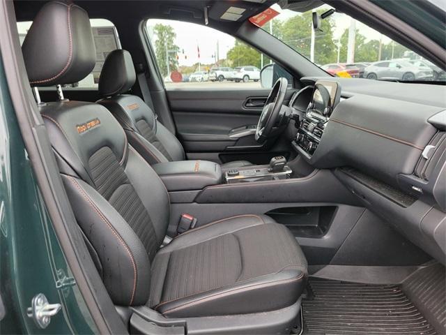 used 2024 Nissan Pathfinder car