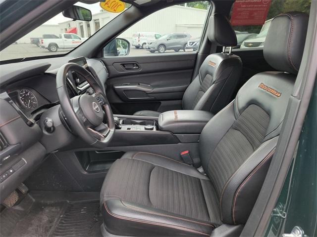 used 2024 Nissan Pathfinder car