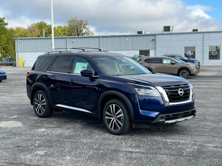 new 2024 Nissan Pathfinder car, priced at $54,300