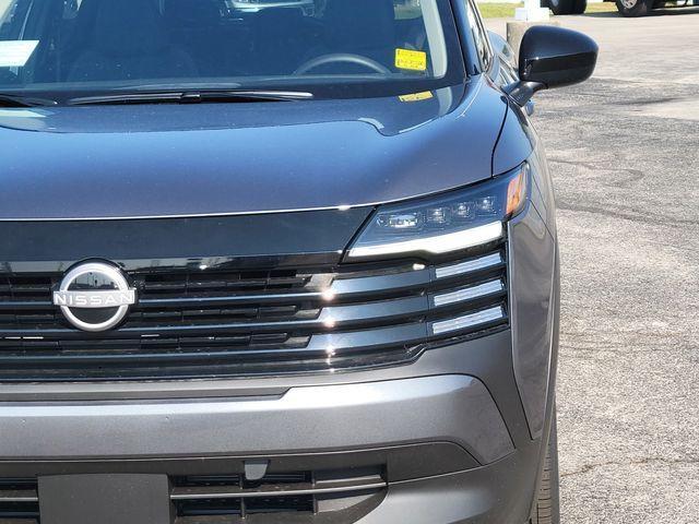 new 2025 Nissan Kicks car, priced at $28,608